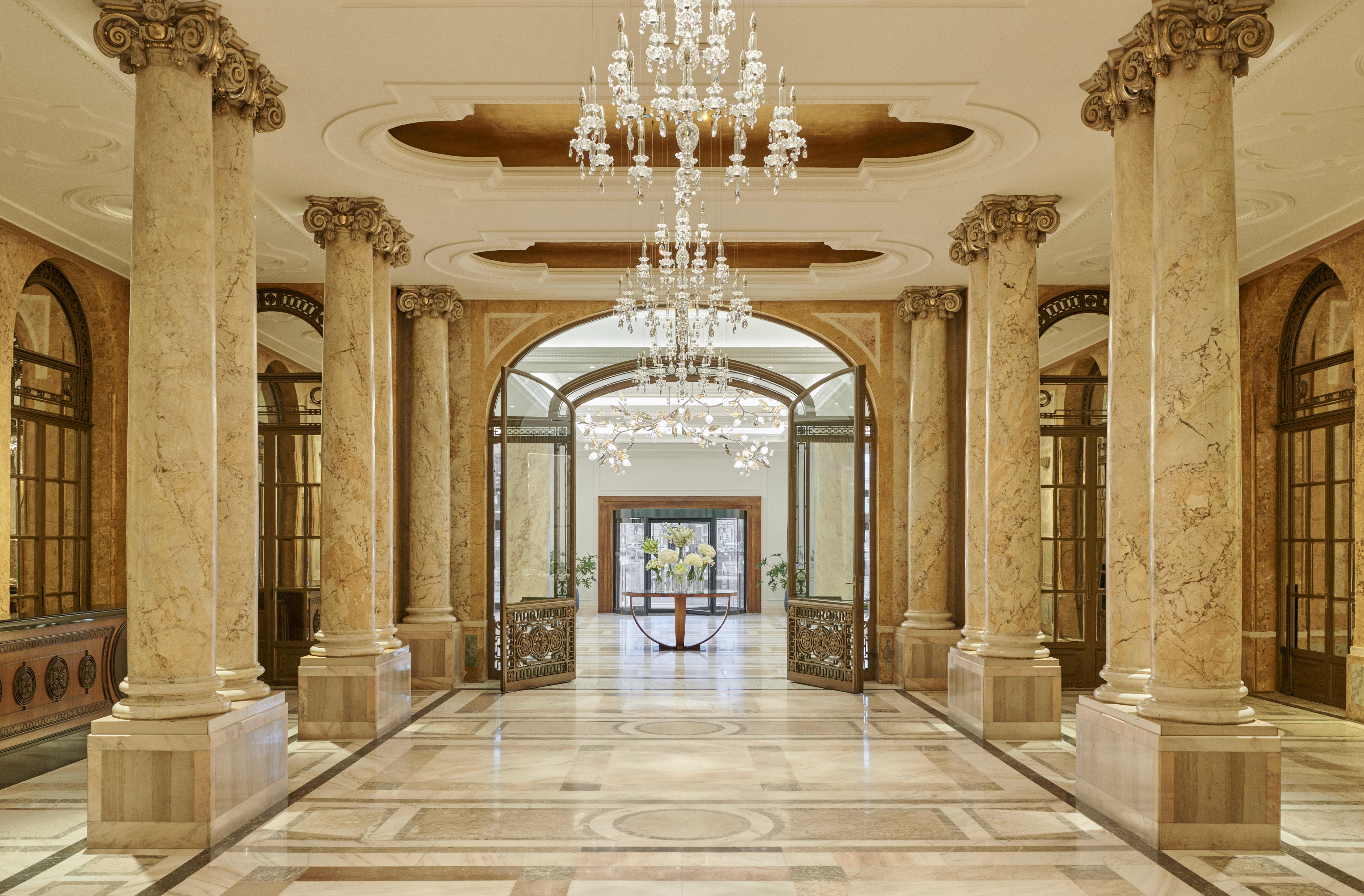 Intercontinental Athenee Palace Bucharest, An Ihg Hotel Luaran gambar The hotel's lobby