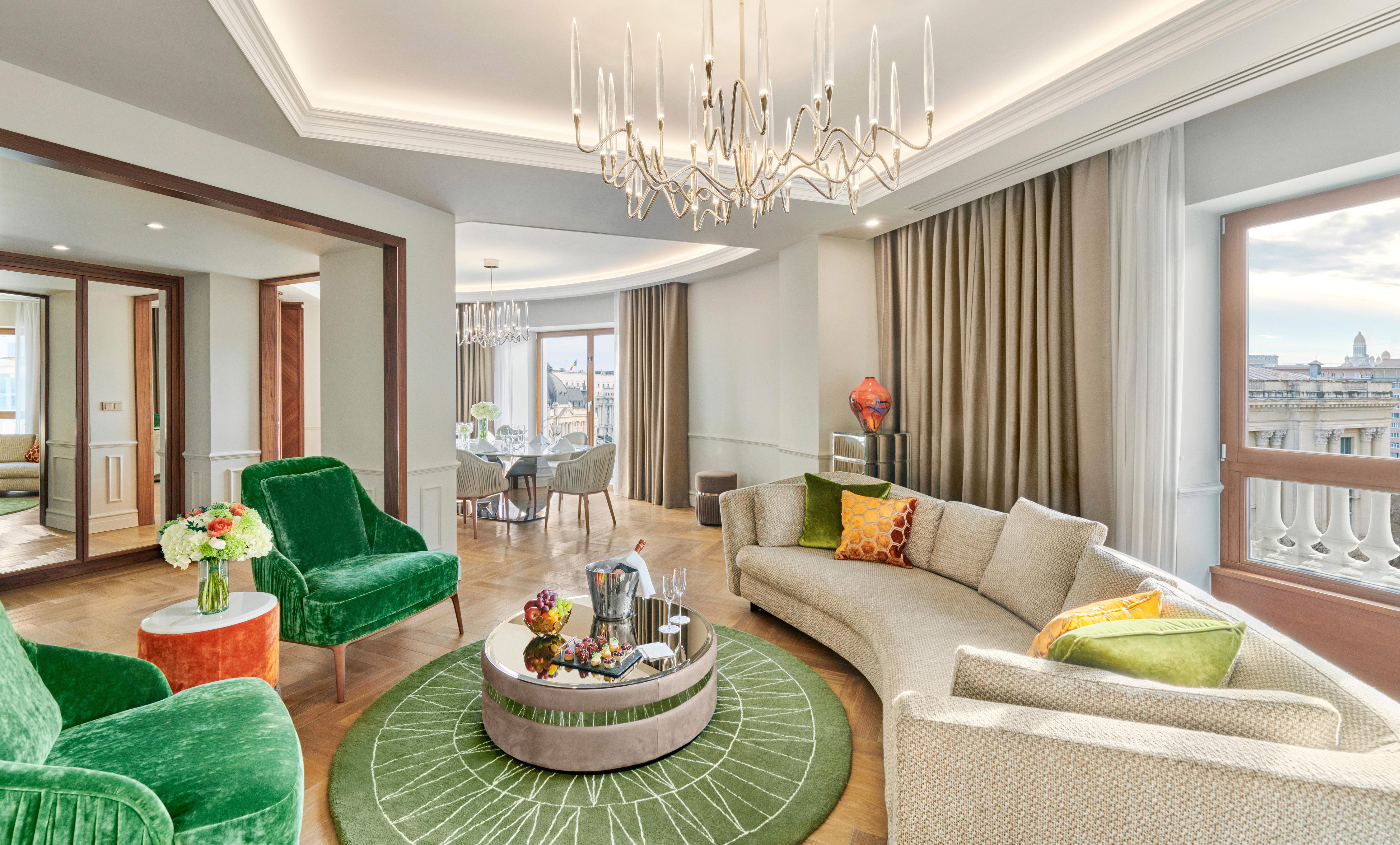 Intercontinental Athenee Palace Bucharest, An Ihg Hotel Luaran gambar The living room of a suite at the Mandarin Oriental Munich